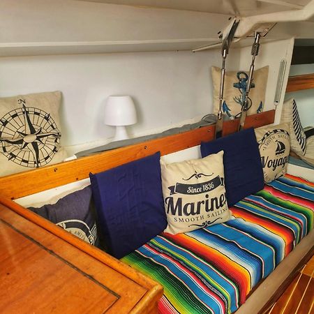 Отель Stlocavoile 4, Bateau Seuls A Bord Порто-Веккьо Экстерьер фото